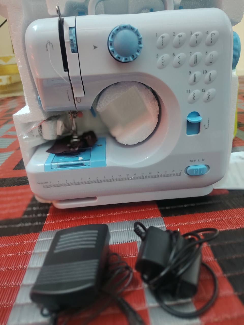 مكينة خياطة بالكارتون مامستخدمة ابد مع كامل ملحقاتها

والمكينة شحن + كهرباء وبيها كافة انواع التطريزات 

السعر 35 الف


**إذا كنت صاحب هذا الإعلان وتريد حذفه لأي سبب، رجاءا أرسل رسالة إلى الدعم الفني**