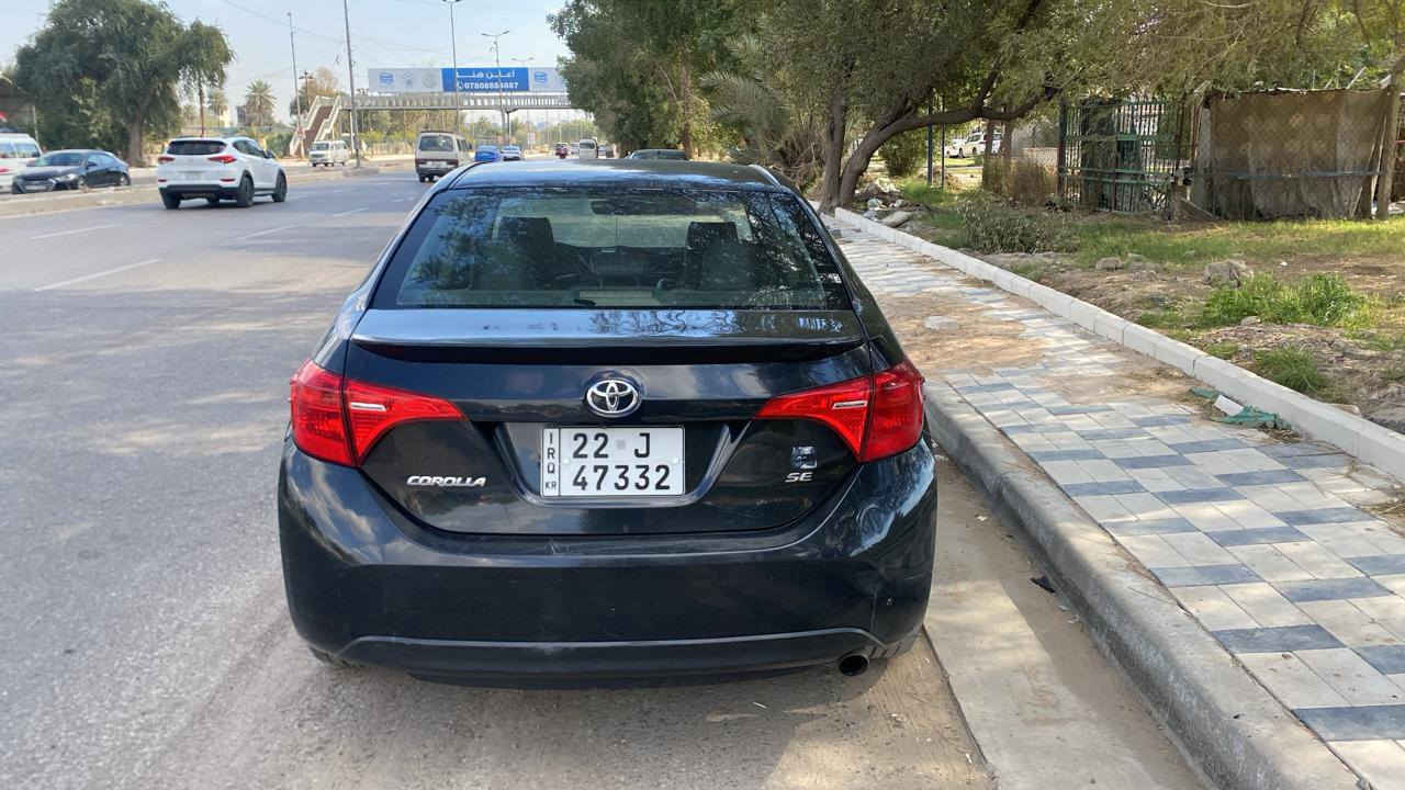 السلام عليكم
كورله موديل ٢٠١٧SE
الموصفات معروفة 
تحكم استيرن 
اشاير بالمري 
رادار 
كامرة 
شفتات تحكم استيرن 
بيها قطعتين وحده صبغ بالعراق 
وحادث أمريكي قطعة مبدل 
  موضح بالسونار 
السعر ١٢٠ورقة وبيها مجال 
*********** رقم التلفون 
مكان السيارة بغداد الكرخ شارع حيفا بغداد, العراق
