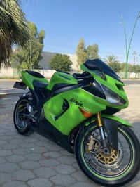 نينجا ZX-6R • ٢٠٠٦ • ٨ نوزلات