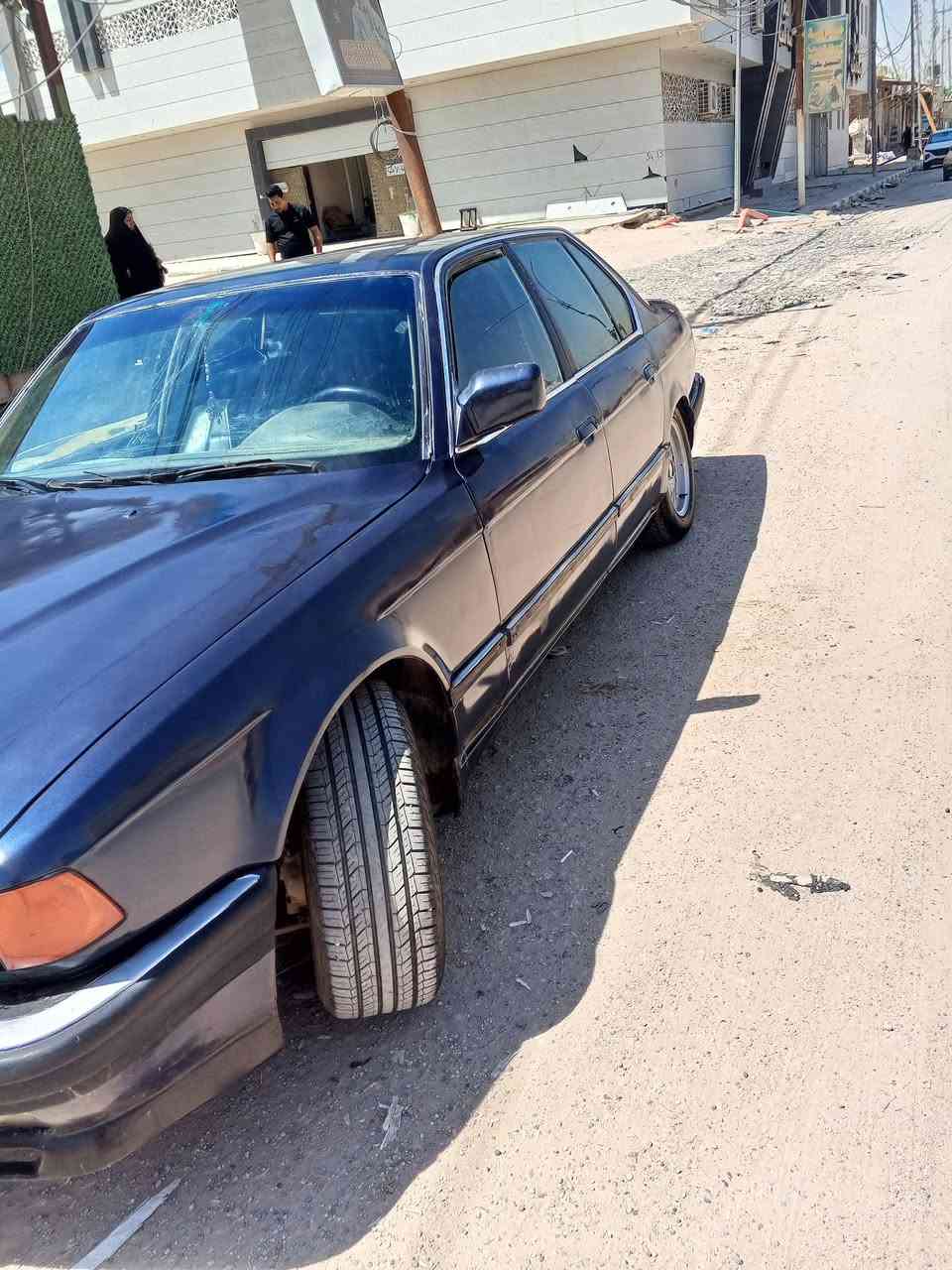 السلام عليكم ورحمه الله وبركاته بيام BM للبيع الحجم 735موديل 1987 مكينه وگير حاويه تخم تاير جديد رقم بغداد مميز حداديه جديده بچم الماني جديد عريض كهربائات كلهه شغاله تبريد شغال ثلج غرفة الداخل نضافه 100/50 اخوان السياره معمره لاخر حبايه عوزهه بس بوليش مالكهه موجود بالديوانيه السياره ديوانيه مركز          *********** رقمي مامتواجد عل فيس
