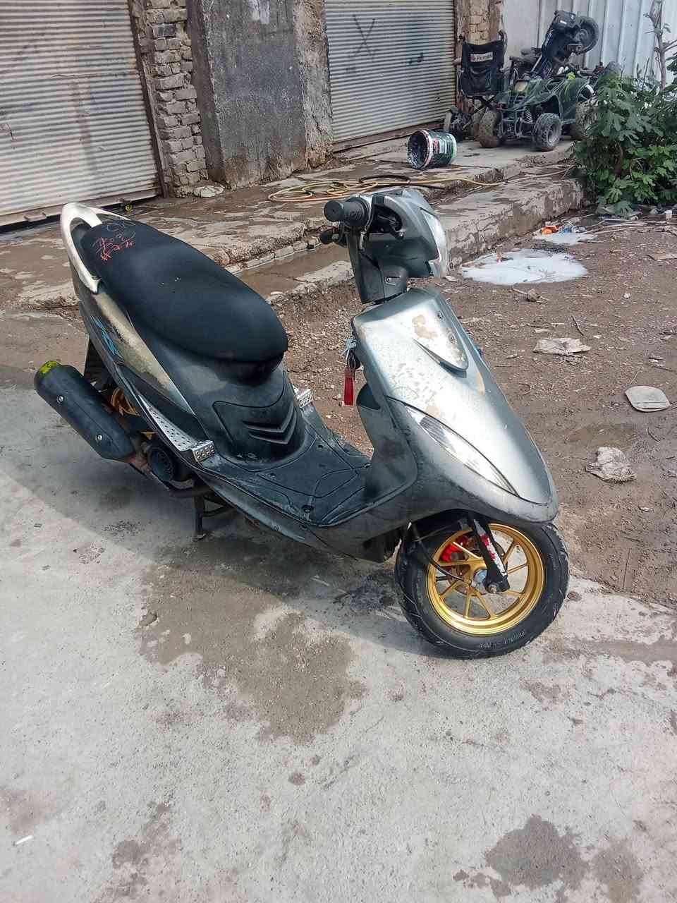 السلام عليكم دراجة ماكس عدلة للبيع دراجة بيها تزويدات دراجة جاهزة مابيها نقص السعر 750قفل المكان بعقوبة فلكة الامين للاستفسار ***********
