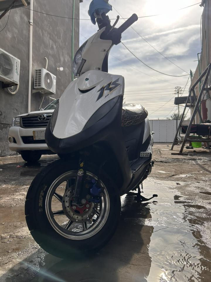 السلام عليكم ماكس عدله للبيع دراجه كامله من جميع النواحي 
تخم ويل كروم +تاير كهربائيات كله شغاله مكينه ناعمه وحلوه 
مثل ما موضح بالصوره السعر{{700}}وبيها مجاال العنوان البصره ابي الخصيب للاستفسار ***********
