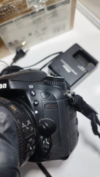 نيكون D7100 • نظافة ٩٠٪ • عدسة أصلية