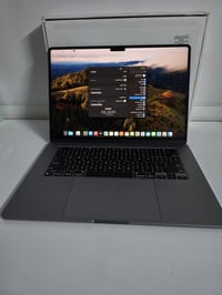 ماك بوك اير m3 2024 معالج M3  رام8G  هارد m.2 256  حجم 15inch  مشحون 2...