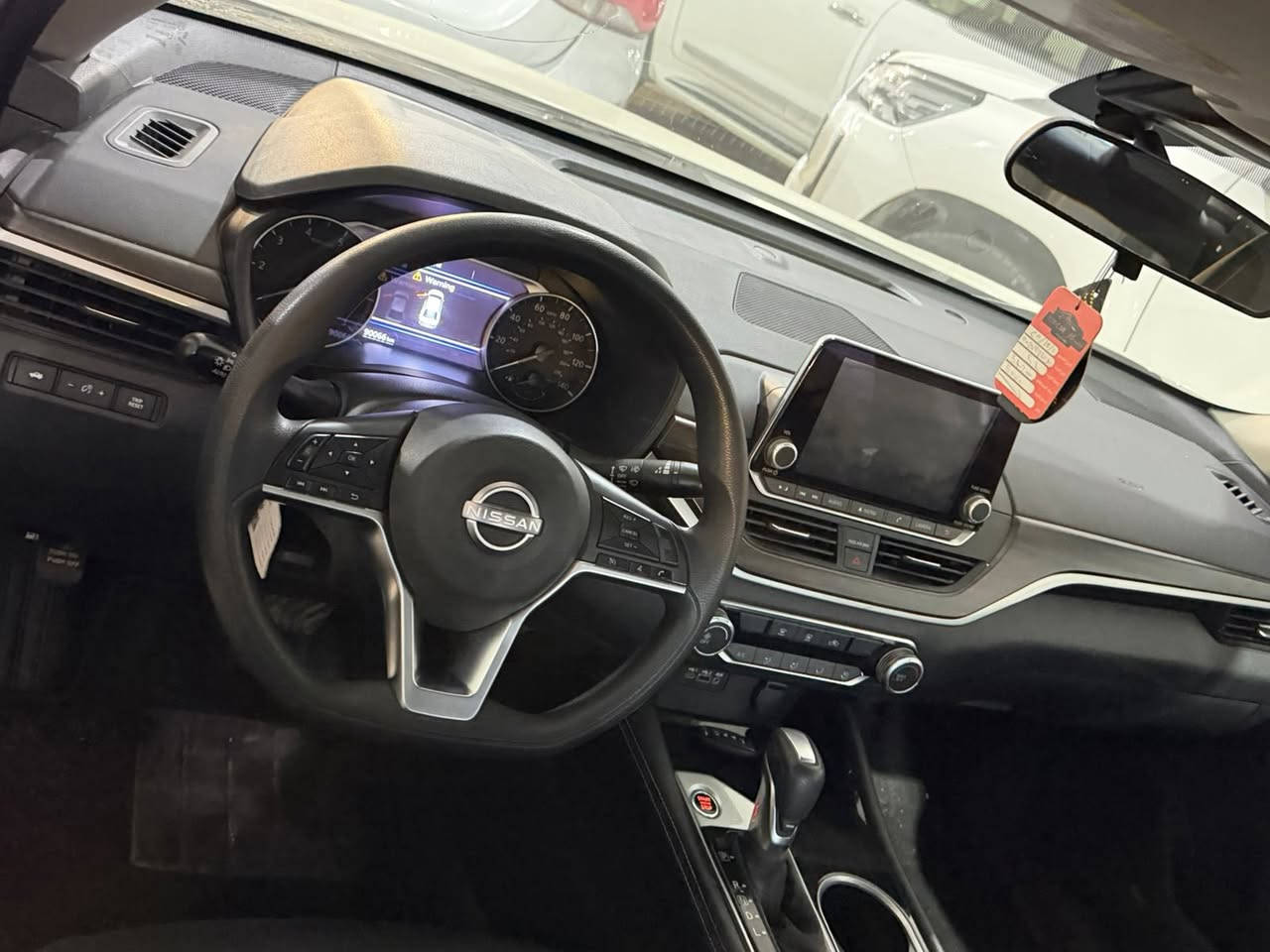 التيما 2023  SV
ماشية 40 ميل فقط

الظرر بنيد  مبدل نفس الون 

السياره يعني بدون صبغ ظرر سطحي

( بدون شاصي وبدون دواخل )

رقم اربيل جديد

رادار امامي  ( تثبيت مسار مع مانع تصادم )

رادار جانبي  ( نقطة عمياء )

حساسات خلفية مع مانع تصادم 

شاشة أبل كار بلي واندرويد اوتو 

تشغيل عن بعد 

السعر :  172 وبيها مجال 

المكان :  صلاح الدين

***********

اتصال أو واتساب
