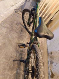 بايسكل قياس 24 مستعمل استعمال نظيف  شغال 100% بدون أي عطل  فرامل أمامي...