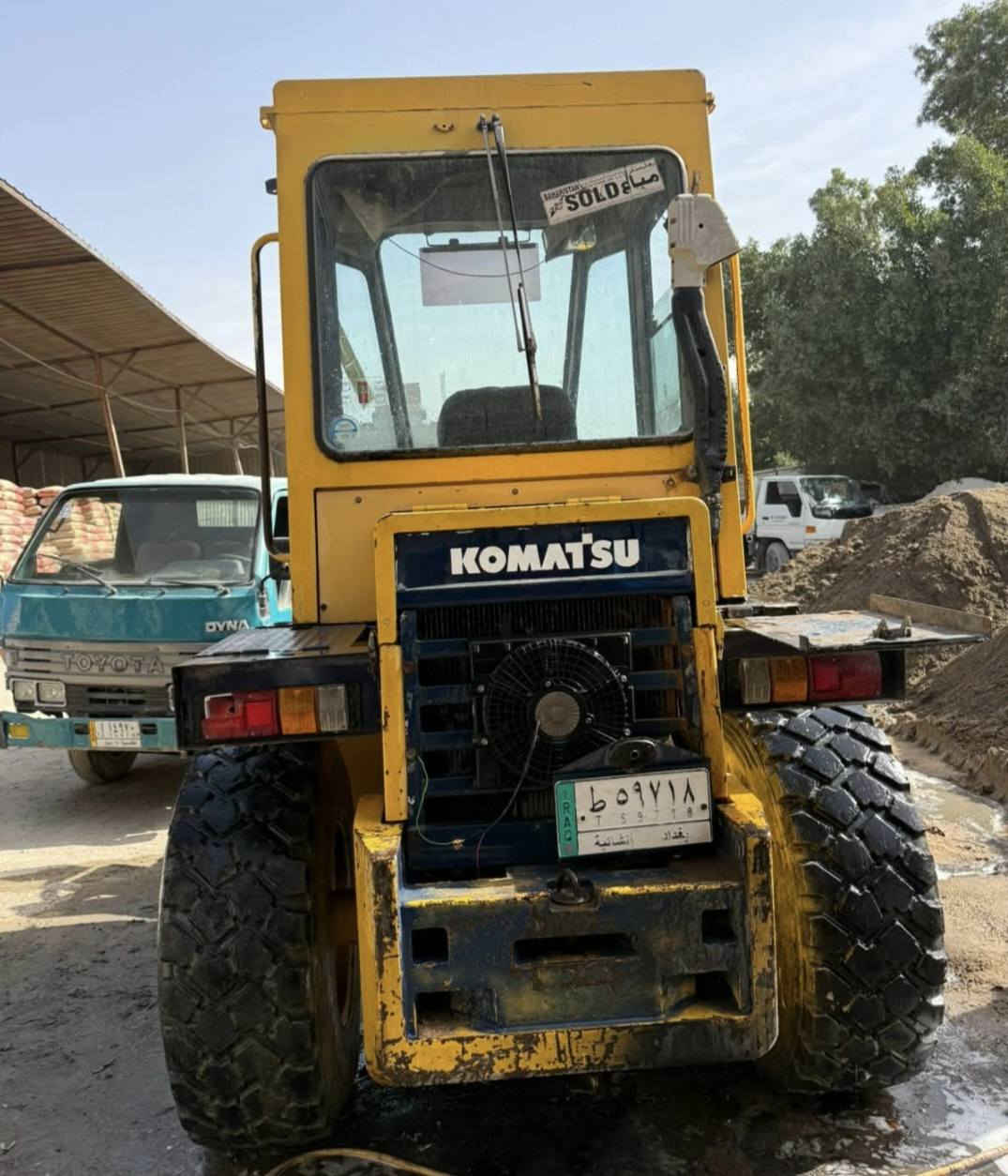 للبيع شفل كوماتسو
مديل   1998 
حجم 70 كفالة عامة 
رقم بغداد بسمي انكليزي 
كير ميكانيك مكفول
اكسل مكفول  
محرك  مكفول 
العنوان  بغداد الشعب 
للاتصال ***********
