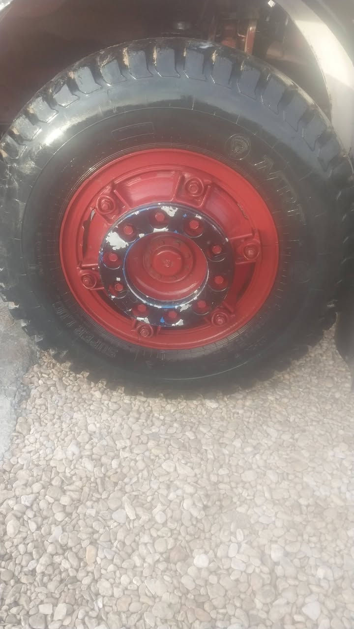 سلام عليكم تخم تاير او اوياله برماخ امراوس اب 22اونص***********
