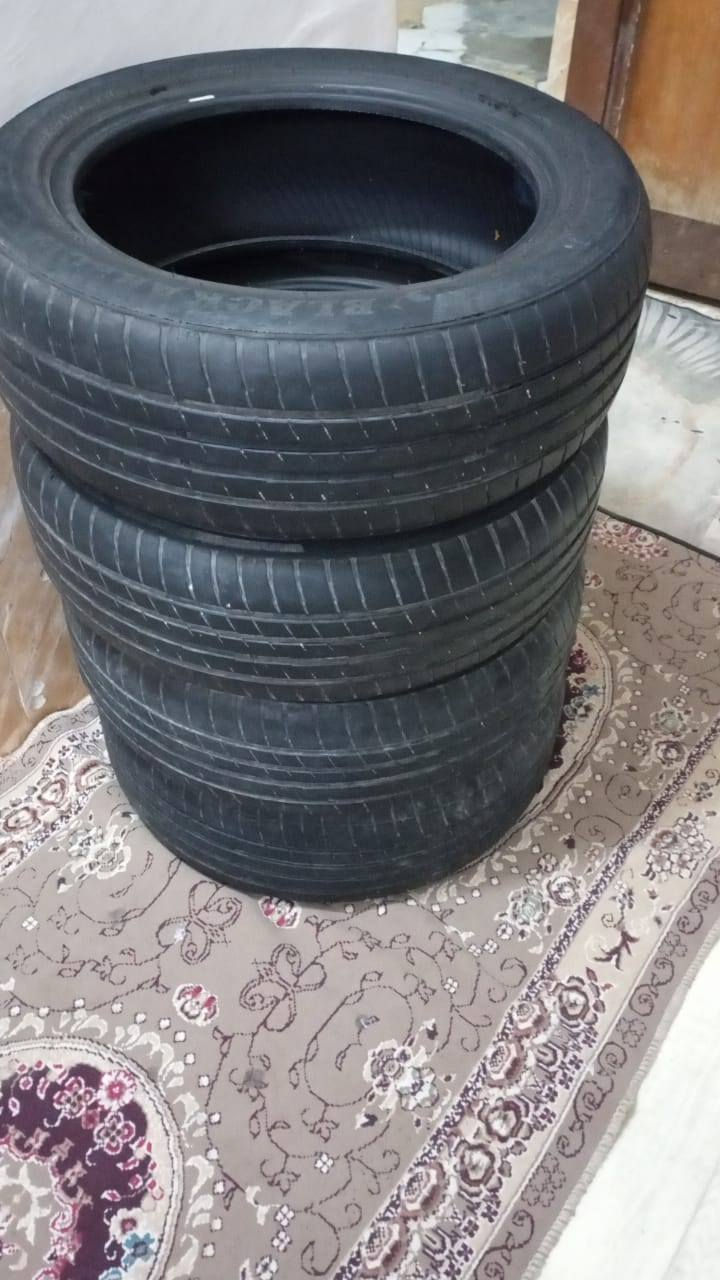 السلام عليكم
للبيع تخم تاير حجم 17 مستعمل انتاج 2025

+ بك لايت النترا 2020 
مكان الديوانية الحمزه 
***********
