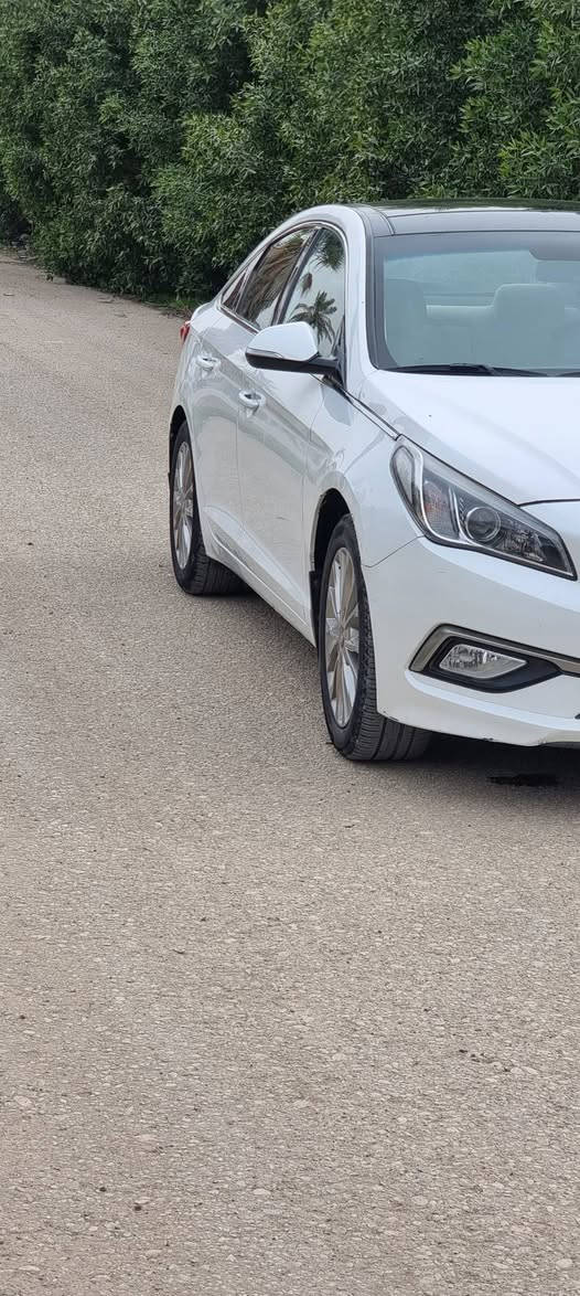 السلام عليكم 
سوناتا موديل 2017 خليجي 
سقف بانوراما 
دبل كزوز 
فول تحكم ستيرن 
مري شفط 
تبريد قطعتين 
محرك 2400 دوش 
سياره جاهزه من كلشي بالحقيقه سعرها معقول بالعافيه ع الياخذها 
سونار مرفق معه 📷 

الرقم ***********

السعر 146
