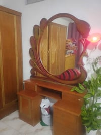 للبيع • غرفة نوم • لايعلق