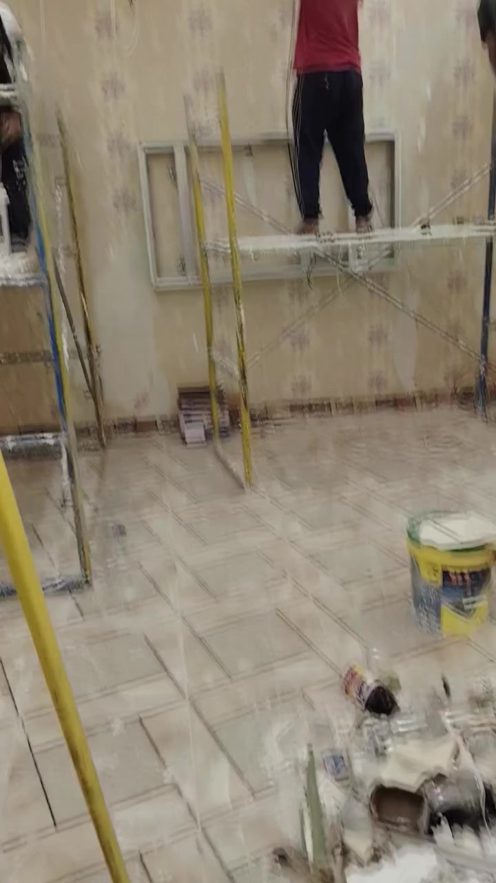 جزء بسيط من اعمالنا ان شاء الله ينال اعجابكم
قبل وبعد العمل 

*********** مرتضى الصباغ والديكور
