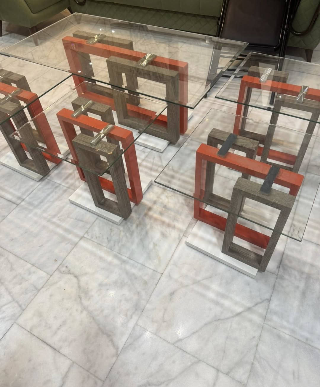 طبلات زجاج أصليات استخدام قليل للبيع السعر 150 الف
للتواصل ***********
