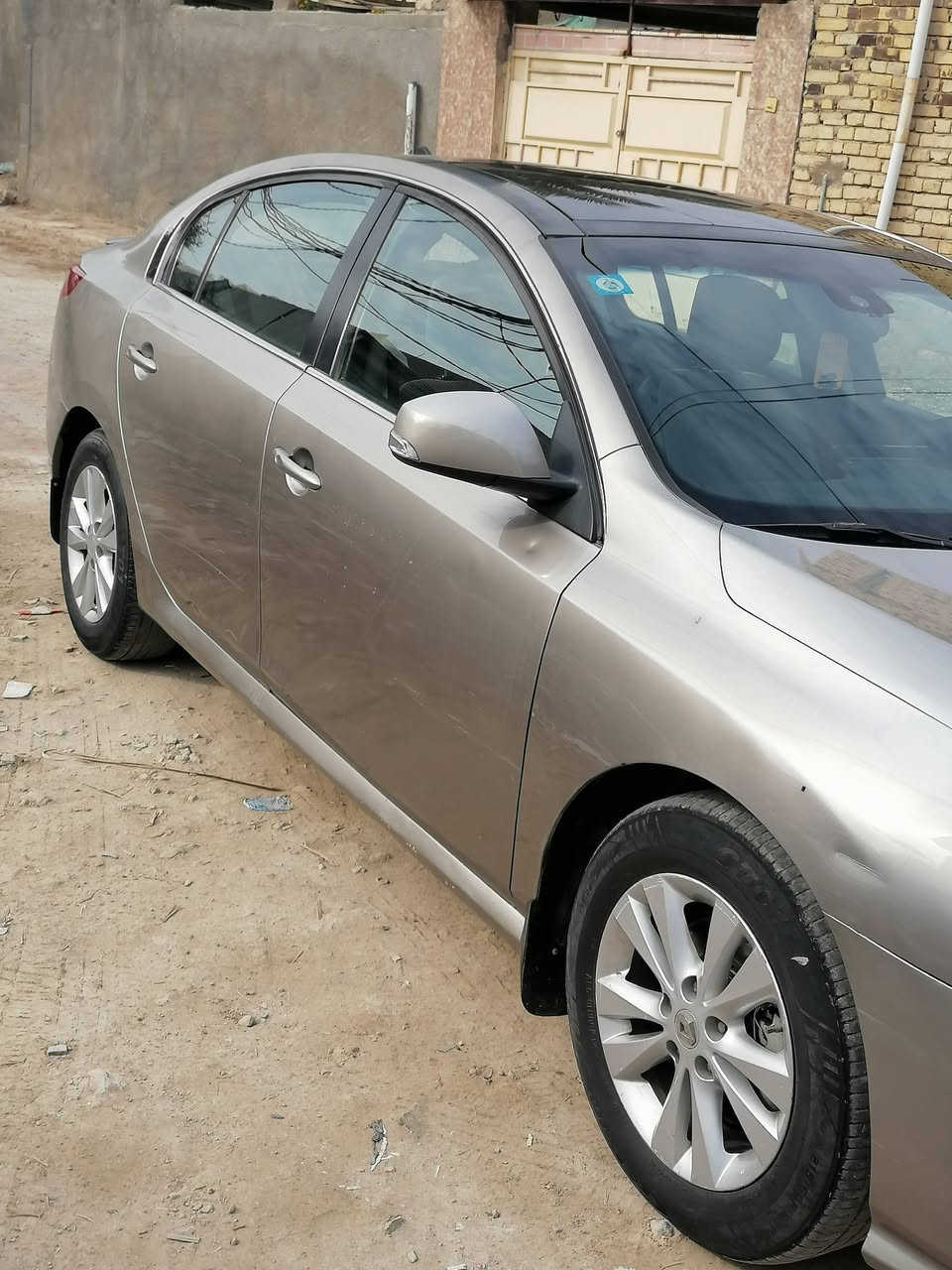 ‏السلام عليكم للبيع
‏رينو سافران 2013 رقم بغداد
‏بانوراما  
‏تدفئة وتبريد قطعتين 
‏٤ سلندر
‏المكان ديوانيه شاميه *********** 
‏السعر ٧٩
‏
‏
