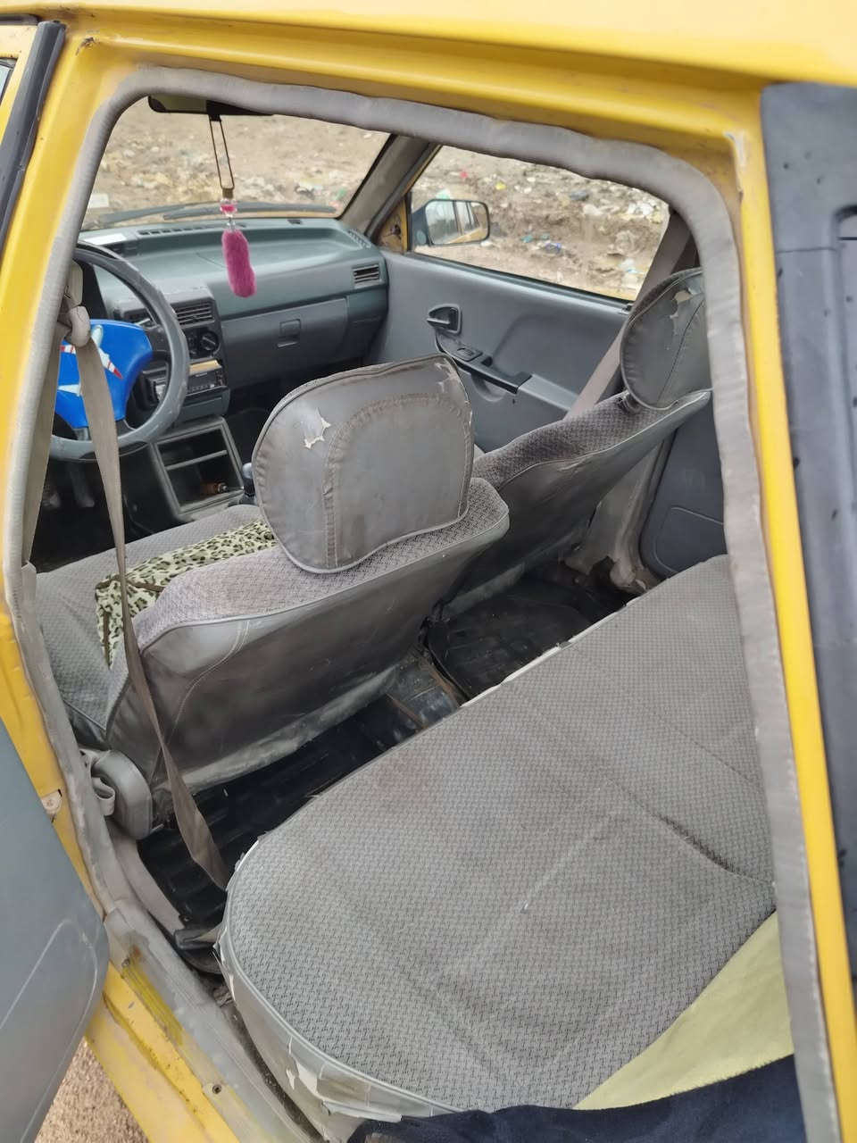 السلام عليكم عندي سايبه للبيع موديل 2011 سعرها 18 ورقه 
*********** مكاني بغداد
