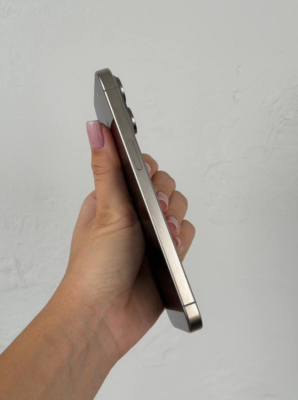 سلام عليكم
15برو ماكس الذكره 256 بطريه 95
 الون التيتانيوم جهاز عربي شرق اوسط تك سم 
نضافت الجهاز 100 مستبدل شاشه اصليه 
وجهاز  تخطي يعني شغل كلشي مابي ومثل الورد 
بس تخطي ايكلود السعر 700 وبي مجال 
 الشراي يجي خاص
#ادمن


**إذا كنت صاحب هذا الإعلان وتريد حذفه لأي سبب، رجاءا أرسل رسالة إلى الدعم الفني**