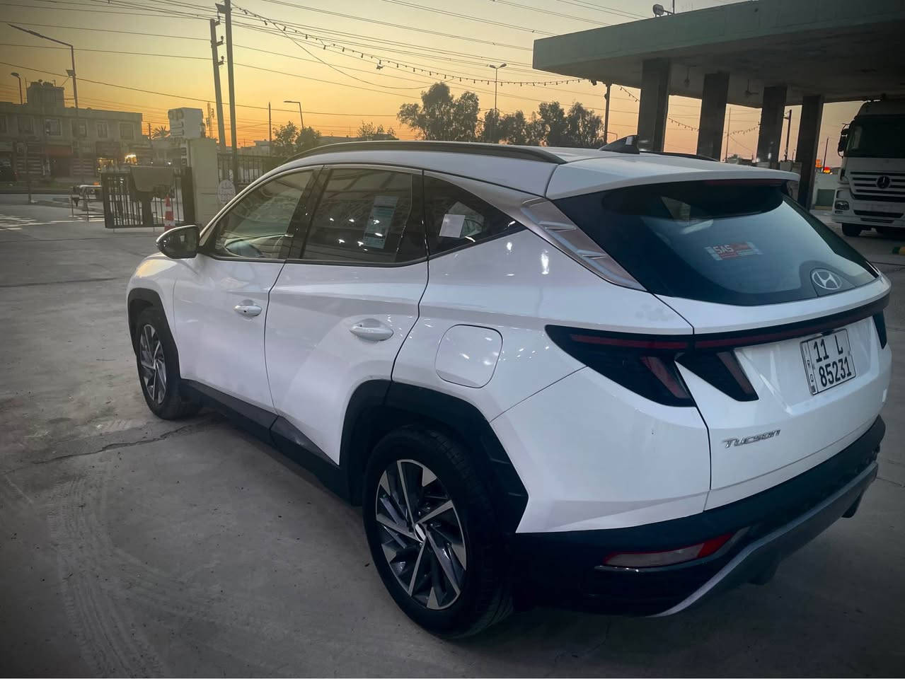 سلام عليكم ورحمه الله  
سياره توسان 2022 ابيض خليجي  - 4 سلندر 
حادث انقلاب سياره صور الحادث بالمنشور 
تبديل   5 قطع   صبغ عام إل 3 قطع جنطه جاملغ نص قمارة بدون صبغ .. بدون ايرباك
ملاحضات بصدر  وبلكات السياره 
كير ومكينه مكفول ..
مواصفات 
شاشه كبير 
كراسي كهرباء 
بصمه تشغيل بصمه ابواب 
بصمه تشغيل عن بعد 
درايف مود 3 انضمة قياده 
تثبيت سرعة 
تحكم ستيرن 
اشاير ترحيب 
مانع انزلاق 
مانع انحدار 
كامره دوارة 
حساسات امامي خلفي 
ملاحضة : بولش مجاناً  ع احسابي 
رقم بغداد جديد  - مكان بغداد - الشعله 
السعر 158 وبيه مجال بسيط  للجناي 
اتصال - واتساب *********** بغداد, العراق
