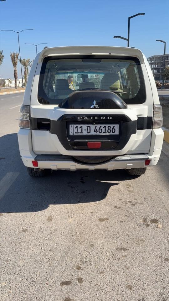 السلام عليكم للبيع باجيرو 
مديل 2008 
السيارة صار بيها طخة خشم البنيد او جاملغ هم 
بدلتهن بلادي وكالة أصليات  او بارد قبق الجنطة 
السيارة إدامة كاملة صدر جديد 
تخم تاير جديد سيارة جاهزة من كلشي 
ال تصال *********** متواجد واتساب هم 
السعر 115
