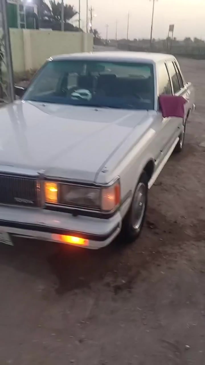 السلام عليكم سوبر موديل ٨٢ مكينه بلاد كير عادي سياره جاهزه  تبريد شغال ***********

