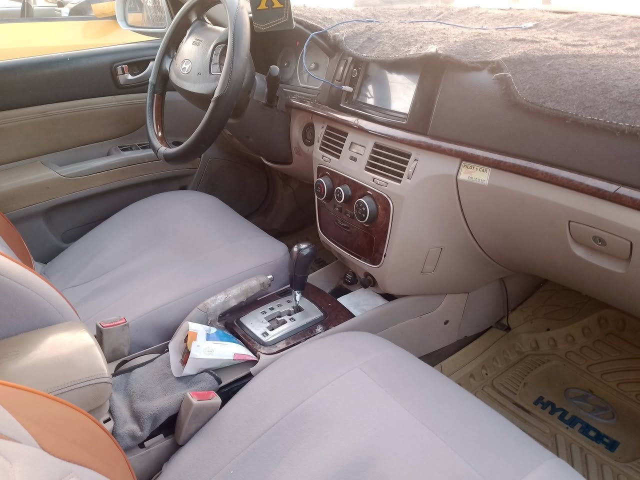 سلام عليكم
سوناتا 2006 مكينه 2400 خليجي بيه 5 قطع مصبوغه عام 
رقم مثنى بسمي مكانه بلحله اسعر 79
***********
