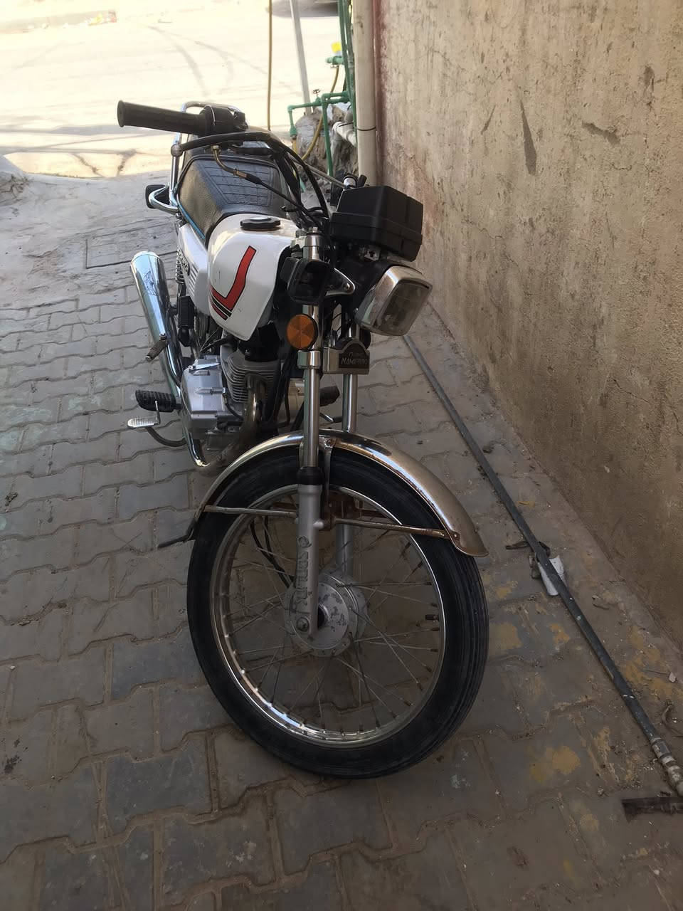 سلام عليكم اربعه كير للبيع مكاني نجف شارع حنون السعر 325 وبيه مجال قليل حك الجيه ومكفوله من الحرام ***********
