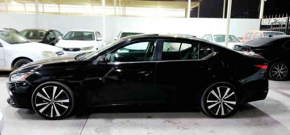 السلام عليكم للبيع           ***********
نيسان التيما 2022/ اللون اسود قطران 👑
السياره فول مواصفات 1/1 /   +SR
سياره سنوية جديد تحويل وكاله شرط

تحكمات ستيرن جهتين /شاشة ترحيب /بصمة تشغيل 
بصمة ابواب /شفاء ستيرن /رادارات 360°
رادار خلفي (وقوف ذاتي ) /رادار امامي /رادار جانبي
كشنات جلد/كشنات كهربائي/كشنات تدفئه 
تشغيل عن بعد/سلايد فول (فتحة سقف)
ويل حجم 19 كروم / لدات امامي و خلفي 
كامره خلفيه /حساس خلفي 
السياره ماشاءالله حلو  
{ موقع السياره قضاء بردرش او عقره قریب من موصل }   
(السياره وارد امريكي صور الحادث موجود بلمنشور)
( السياره ما بیها صبوغ نهائیا و بدون ارباك )
السعر159 و بيها مجال جوه سوكها رقم تلفون *********** اكر
