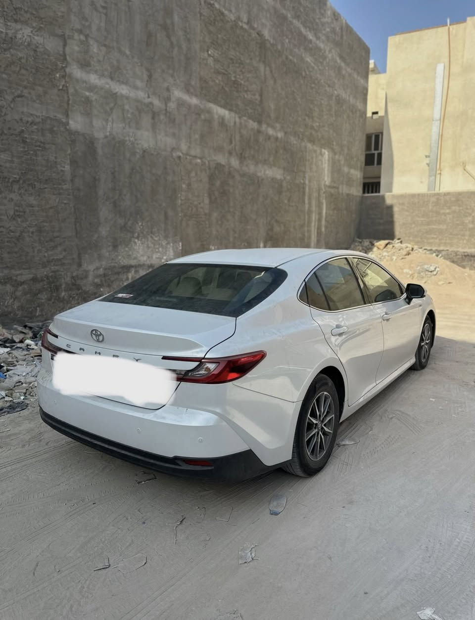 كامري موديل 2025 وكالة عبد الطيف ياباني
رقم بغداد مقترض وكفيل وكالة ثاني يوم 
السيارة فئة E فول عدا الفتحة
مرقم وكامل راعيها يسكن بغداد كلش خوش انسان مرتب 
مكاني البصرة المعقل 
للتواصل *********** السعر اتصل وتدلل
