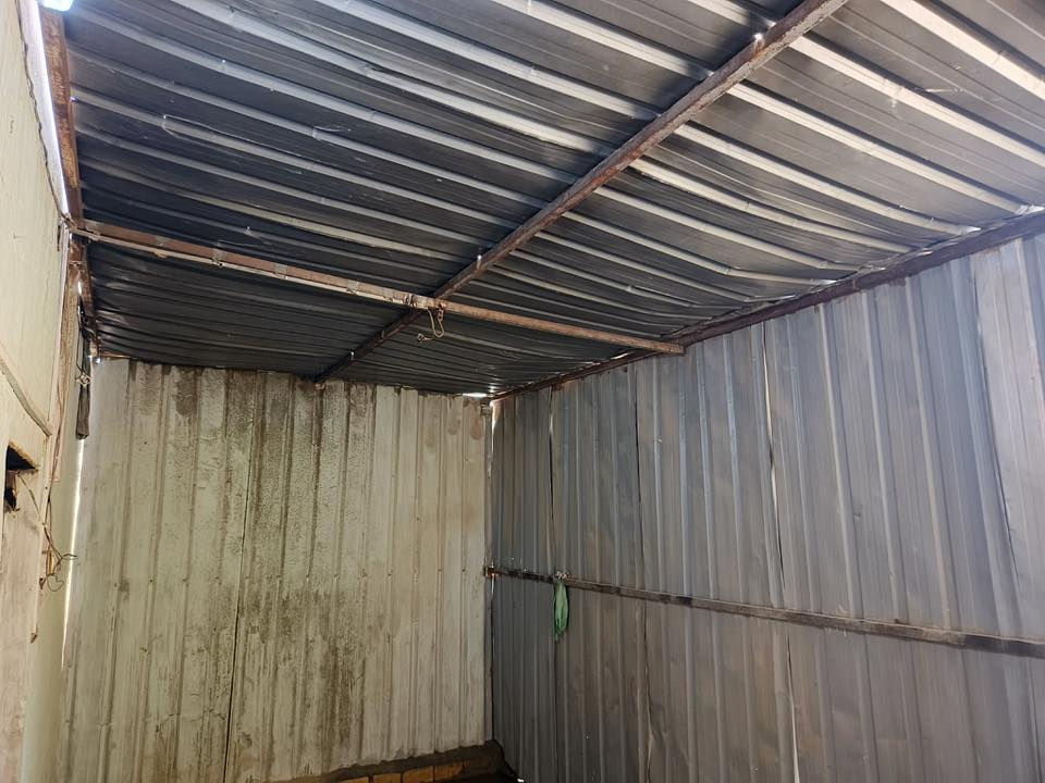 السلام عليكم سقيفه لبيع تفيد بكلشي لمحل لكراج مكاني ناصريه مركز 
رقمي ***********
