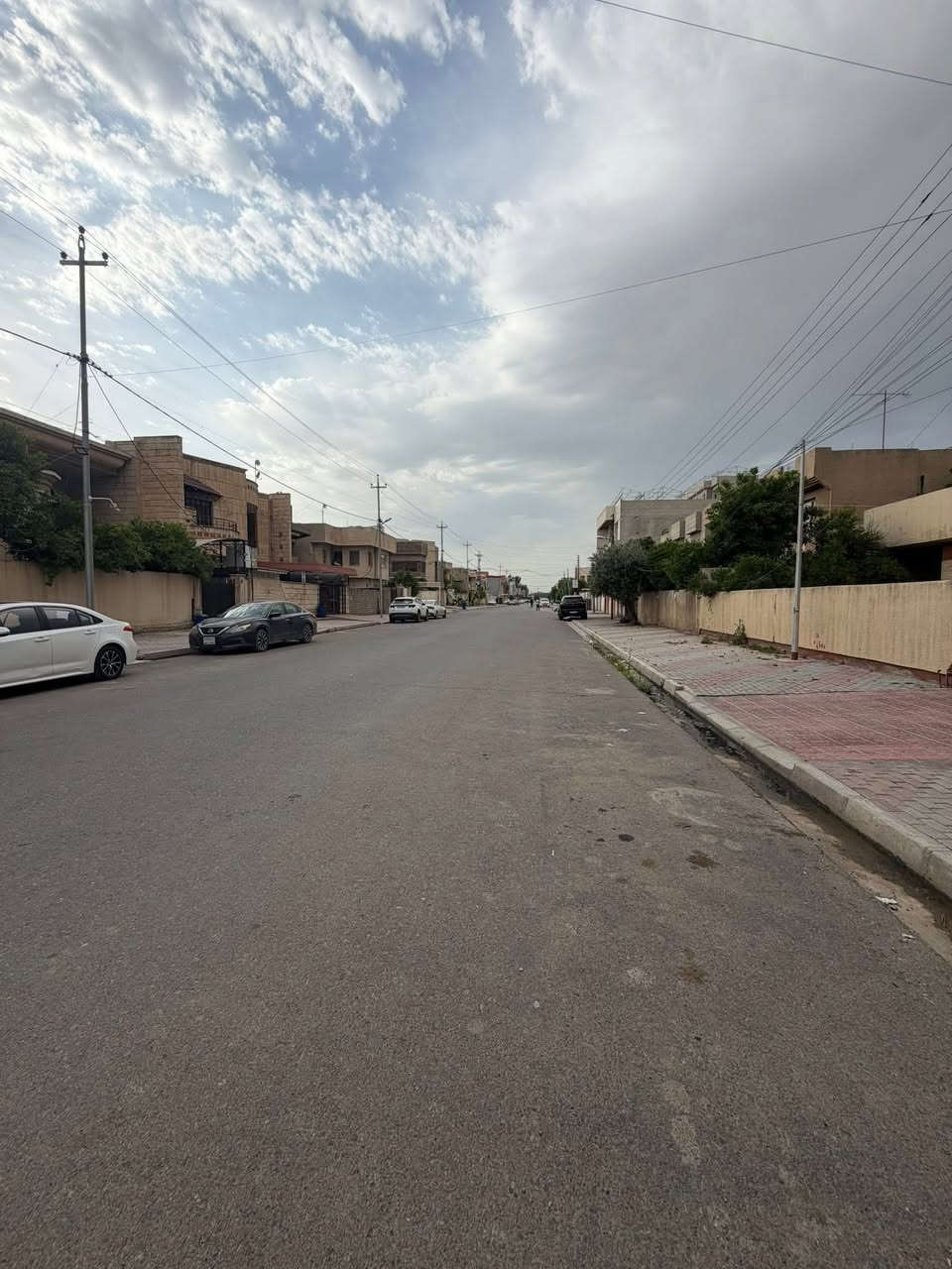 #عروضات_مكتب_قصر_نينوى
دار للبيع بحساب ارض موقع مميز

📍موقع حي المهندسين شارع بعرض 20 

🏠المساحة 306 متر 

واجه 15 متر 

مكتب قصر نينوى  او الاتصال على الارقام التاليه

نستقبل عروضكم العقاريه على الماسنجر أو الواتساب 

*********** 
***********واتساب 
***********
