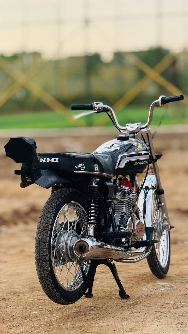 السلام عليكم لبيع دراجه شاصي 2021 اصلي تعمير 2025 مكينه تيربو دراجه خير من الله السعر 850 وبيه مجال بسيط لتواصل اتصل *********** ***********
