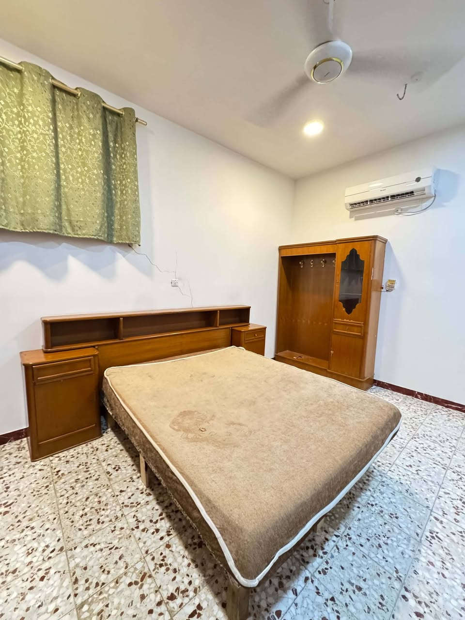 غرفه تسكام نظافه فول صاج الاصلي بيع مستعجل نجف سعر 450يالله شراي خاص


**إذا كنت صاحب هذا الإعلان وتريد حذفه لأي سبب، رجاءا أرسل رسالة إلى الدعم الفني**