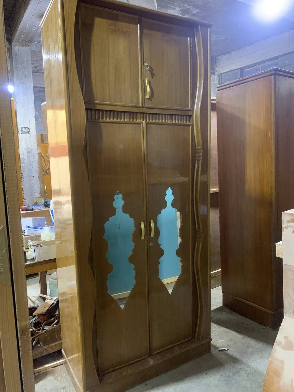 غرفه 6ابواب طابقين باب اسلايت غرفه مستعمله داخل خارج صاج ضهر جرجوبه نظيفه 95‎%‎
السعر مليون 
العنوان حله شارع ابو القاسم مجاور شارع ابو القاسم
الرقم ***********
