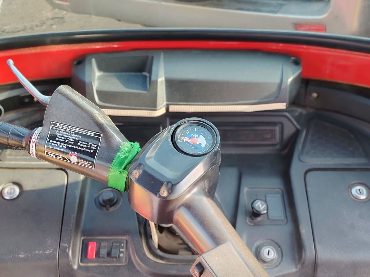 ا
السلام عليكم تكتك مديل 2021 رقم و سنوية 
تكتك مبدل بيه بس سلندر محرك
سعر 7 ونص و بيه مجال
عنوان الحيانيه منْطقه ثاني
 ***********
موجود بس واتساب
