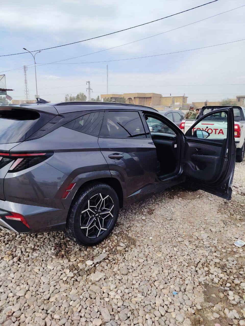 السلام عليكم توكسان للبيع ٢٠٢٤ وارد أمريكي سياره بيه جاملغ تبديل وباب صبغ فقط ايرباك واحد طاك والباقي سليم سياره هايبرد ماشيه ٩ آلاف سياره كلش نضيفه رقم قادسيه غير متواجد ع فيس ‪***********
