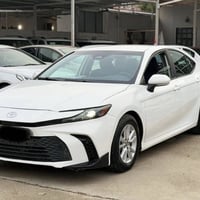 كامري ٢٠٢٥ • هايبرد بنزين • الانبار الرمادي