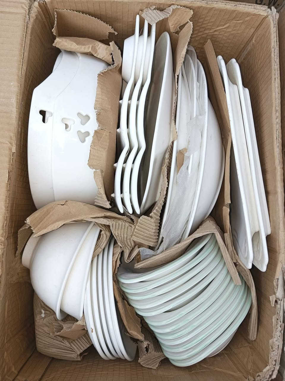 فرفوري ابيض   سعر الكارتون ٢٥ مع التوصيل جميع المحافظات


**إذا كنت صاحب هذا الإعلان وتريد حذفه لأي سبب، رجاءا أرسل رسالة إلى الدعم الفني**