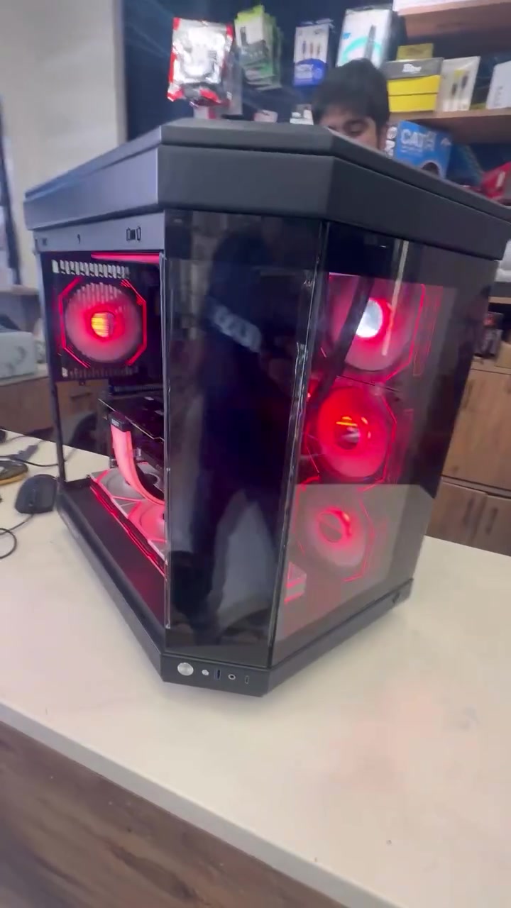 تجميعة احترافية للبيع :
CPU R9-9950X
MB B850 MSI TOMAHAWK MAX WIFI
RAM 64 GB DDR5  KING BANK
HARD 1TB LEXER GEN4*4 
COOLER DEEPCOOL 360 LQUID 
PSU 1000 W THERMAL RIGHT platinum 
GPU  RTX 4080 Super ASUS PROART
بعدها بضمانها .


**إذا كنت صاحب هذا الإعلان وتريد حذفه لأي سبب، رجاءا أرسل رسالة إلى الدعم الفني**