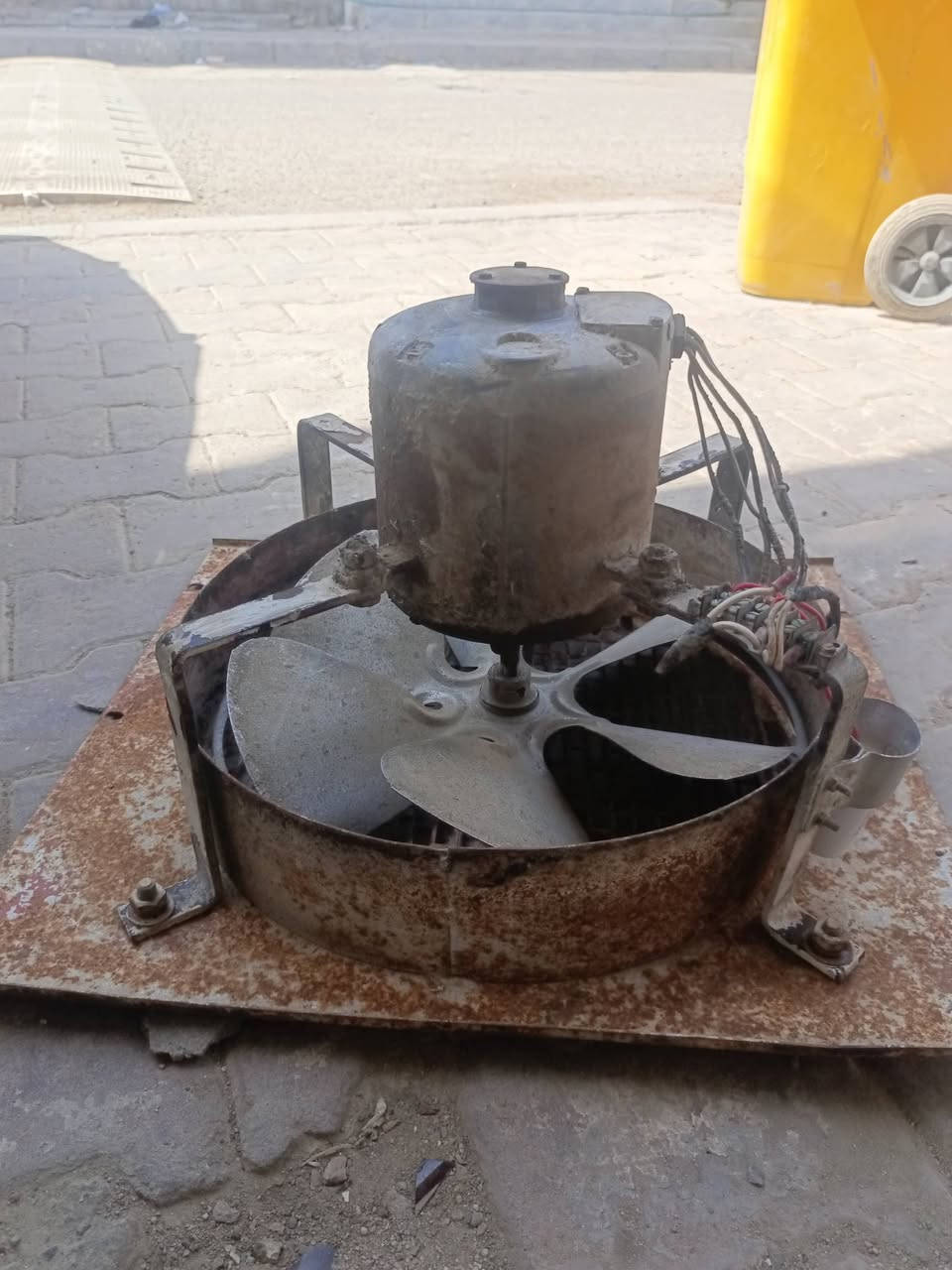مفرغه لبيع شغاله سرعه قويه ماطور جبير قياس 50+55
هاذ رقمي ***********
