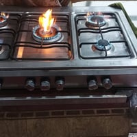 سلام للبيع السعر 125بيه مجال كله شغال نضيف الفرن يشتغل 07805266786