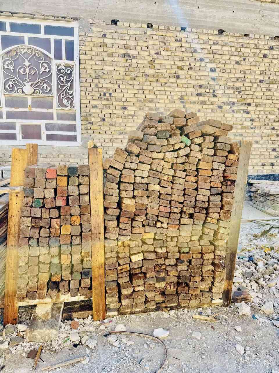 قالب للبيع عدد 15 مكعب سعر مناسب مكاني بابل ***********
