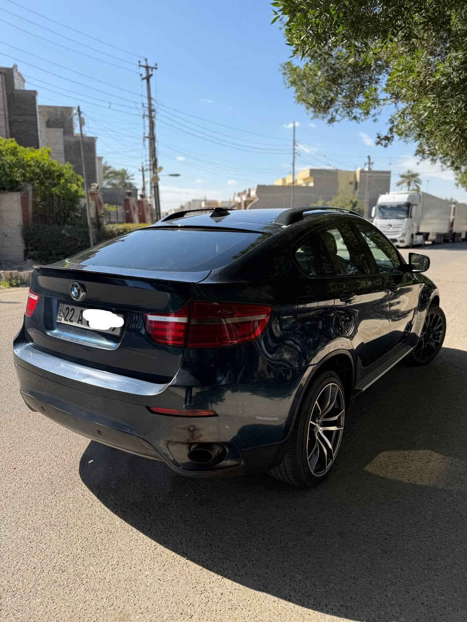 السلام عليكم
للبيع او مراوس 
- - - - - - - - - - - - - - 
النوع :- بي ام - X6
الموديل :- 2012 
الحجم :- 3.5 - 6 سلندر 
الوارد :- خليجي 
الرقم :- شمالي - الدولي 
المسافه المقطوعه :- 149 الف 
- - - - - - - - - - - - - - 
     الـمـواصـفـات فول 1/1
- سلايت 
-مقاعد كهرباء مع ذاكره خزن
- شاشه 
- كاميرات عدد 5
- اوتو هولد 
- حساسات امامي خلفي 
- لايت زنون 
- هاند بريك بصمه 
- صندوق كهرباء 
- بصمه تشغيل + ابواب 
- زراك لايت 
- مري شفط
- تبريد شغال تدفئه قطعتين 
- شفتات ستيرن 
- دمام صوت 
- دفع رباعي 
- لايت دايمنك 
- تحديد مسار 
- دبل اكزوز 
-مقاعد  تدفئه تبريد
- ماوس شاشه 
- نضام سبورت 
- تحكمات ستيرن 
- داخل بيجي 
-مقاعد جلد 
- مرايه داخليه جانبيه عاكسه 
- اناره داخليه LED
- شاشه وسطيه 

      باقي المواصفات معروفه 
- - - - - - - - - - - - - - - - - - 
المكان :- بغداد 
السعر :- 150$ وبيها مجال 
ملاحظه// السياره كاز 
- - - - - - - - 
للاستفسار او اتصال 
***********
