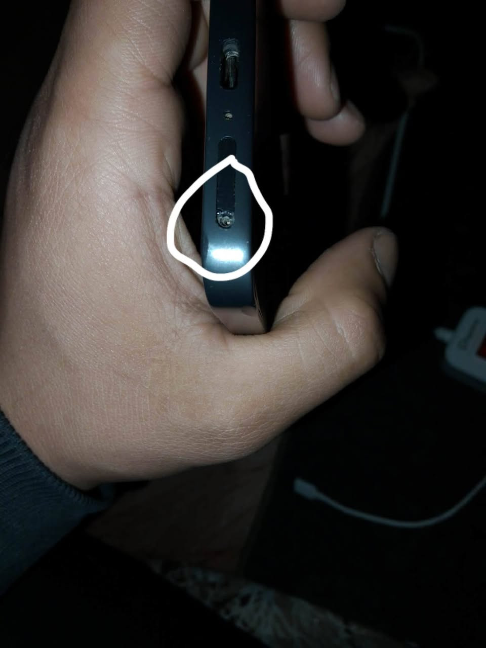 السلام عليكم ورحمه الله وبركة
للبيع انفنكي جي تي 30برو 
ذاكرة 256+الرام24 بوبجي 120فريم
نضافه100/70 بي بس هاي الضربات الاماشر عليهن جهاز نضيف ماواصل تصليح 
السعر 300وبي مجال الرقم***********
