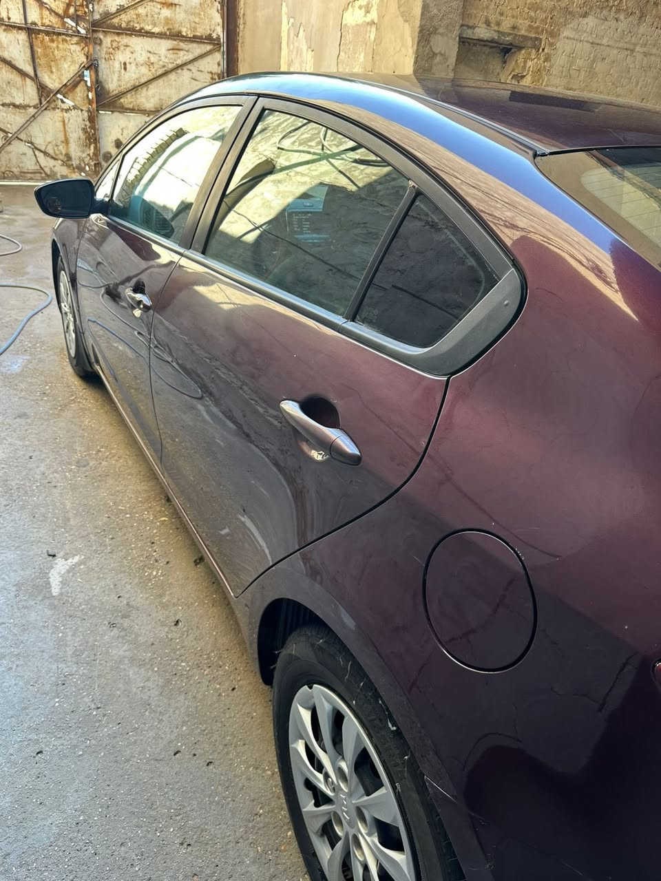 السلام عليكم
فورتي 2018 حادثه جاملغ خلفي تبديل والباب صبغ  وبيهه كم تلحيضه بسيطة مكينة ٢٠٠٠ دوش مكفوله كير اي تي ماشية 116 الف باسمي تحويل ثاني يوم مكاني بغداد الجادريه سعرهه ١١٠ وبيهه مجال للاستفسار ***********متوفر واتساب ورصيد
