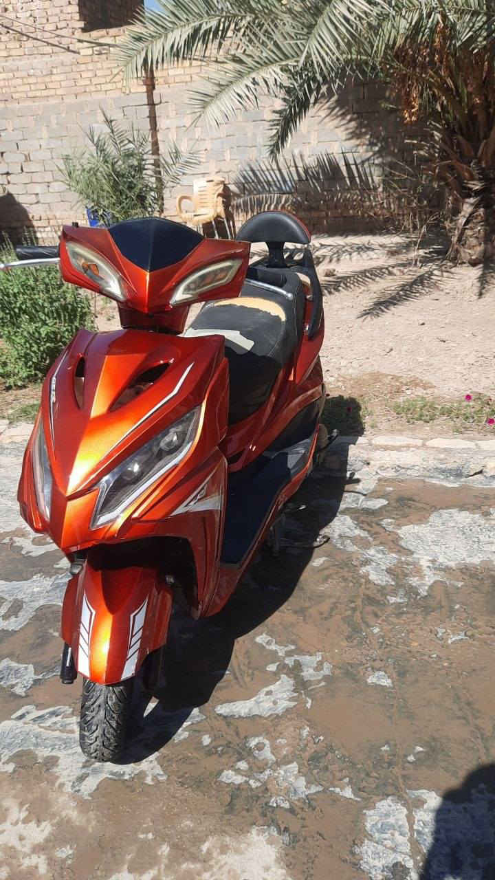 السلام عليكم دراجه جامبو سكنس موديل 2023 كلشي شغال اشاير بك لايت  لايت  عدآد  السعر 300 وبيه مجال للشراي 

 للبيع 
‏‪0787 327 8129‬‏.
