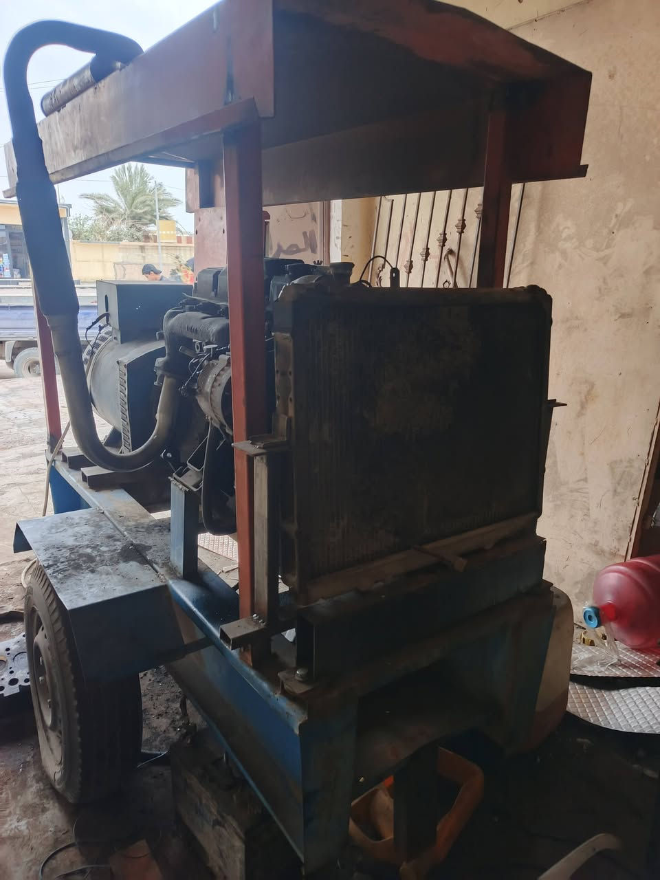 السلام عليكم
مولد كيه عشرين KV سنكل 
محرك نضيف السعر 18  وبي مجال 
***********
