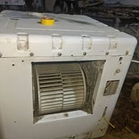 مبردات صغار عدد 2  قفص 4 خانات  للبيع  الرقم 07726155415