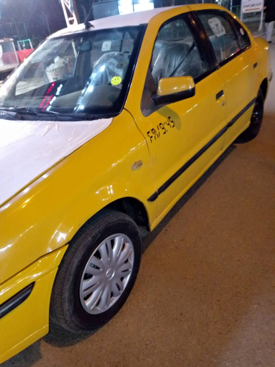 السلام عليكم ورحمه الله وبركاته سمند للبيع موديل 2011 سياره نضيفه كلش رقم انكليزي مصفر هيأه وغرامة السعر 35 وبيه مجال بصيط رقم الهاتف اتصال ***********3 رقم الواتساب ***********
