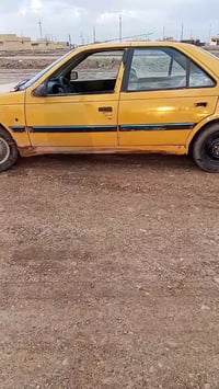 07705764001 الموديل 2009 والسعر 15 وبيها مجال