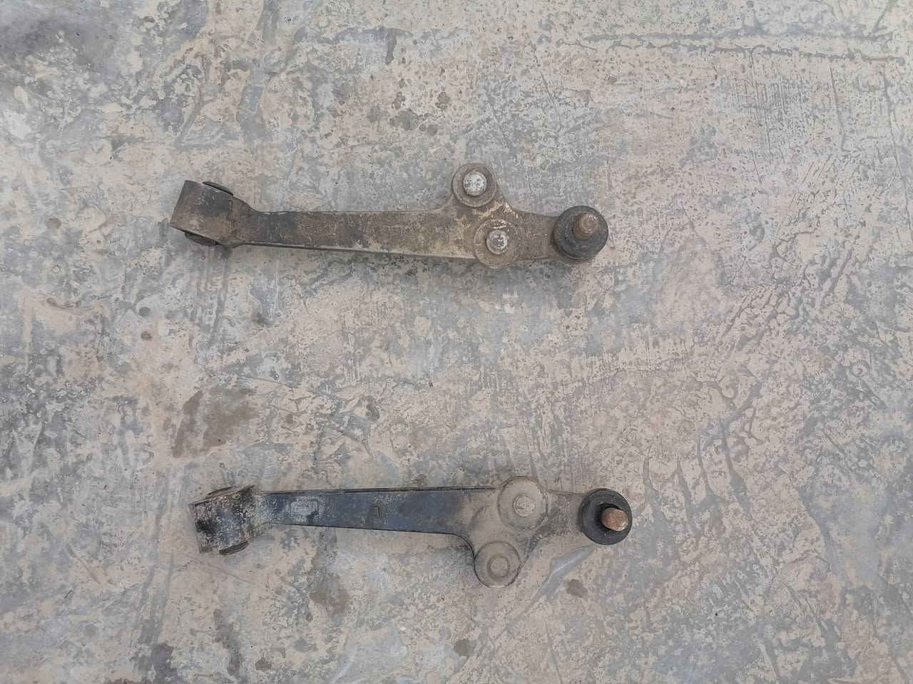 غراض ريو لويات مال حاويه من موديل 2000 لحد 2005 سعرهن 25 فجات حاويه سعرهن 30 طبلات حاويه سعرهن 20 جويتر مال كصه حاويه هوه وتي بي اس ول ايسي كامل سعره 40  متواجد بغداد وديالى الخاص مفتوح


**إذا كنت صاحب هذا الإعلان وتريد حذفه لأي سبب، رجاءا أرسل رسالة إلى الدعم الفني**