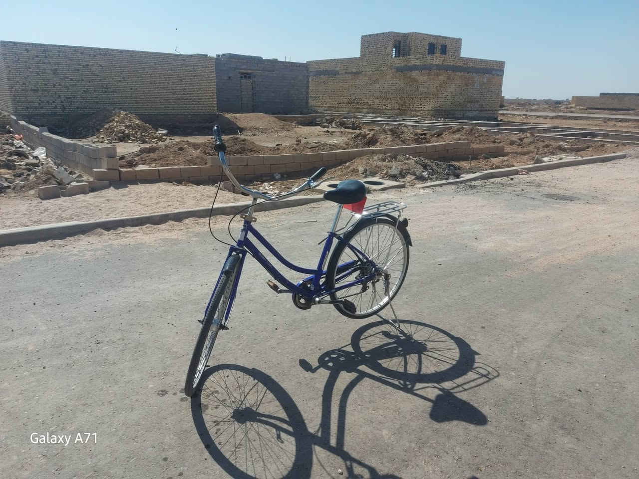 حجم26
نظيف كامل مكمل 

بي بدال 

السعر 75 وبي مجال حك جيه ♥

تواصل فقط واتساب ***********
